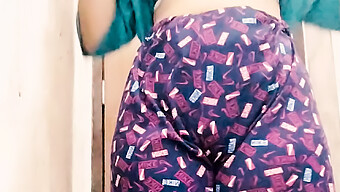 18 Year Old Indian Teen Gets Her Peach And Salwar Pants Soaked In Full Hd