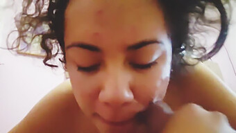 Latina Tetona Recibe Un Facial