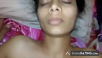 Tonton Alka Bhabhi Mendapatkan Vaginanya Dientot Dengan Keras Dalam Pov