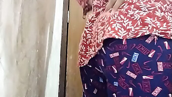 Indian Girl'S Homemade Masturbation Session