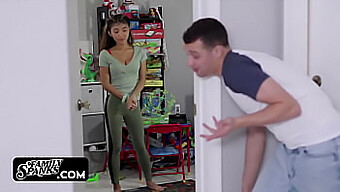 Asian Stepsister'S Hardcore Sex With Johnny The Kid