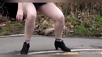 Girls Peeing In Public In Hd