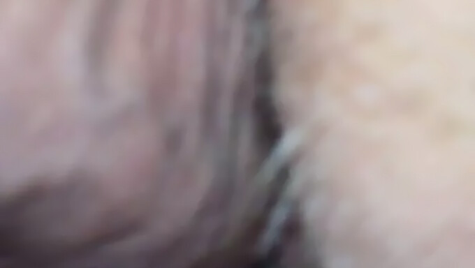 Close-Up Cumshot Van Poolse Amateur In 60fps