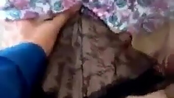 Milf Amateur Es Follada Por Detrás En Este Video Hd