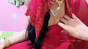 18+ Indian Bhabhi เอามันลึกเข้าไปในคอของเด็กชายปัญจาบ