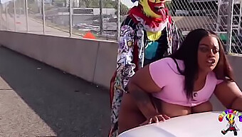 Fat Woman Juicy Tee Gets Fucked By Gibby The Clown On Atlanta'S Highway